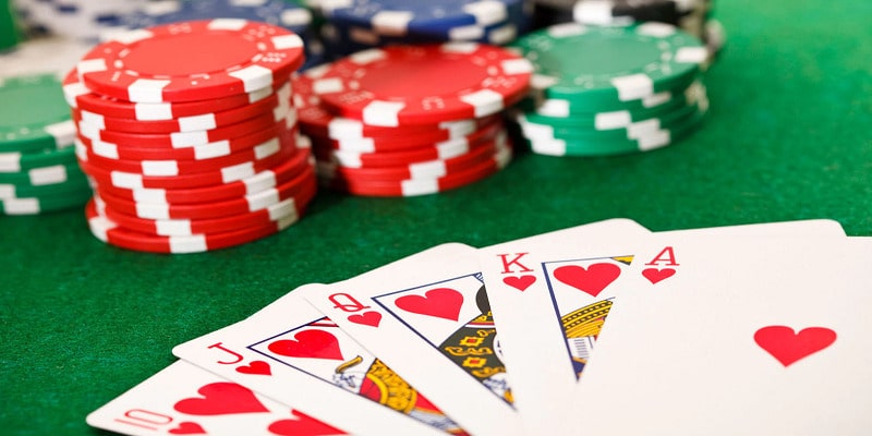 Cách chơi Poker không quá phức tạp với người mới